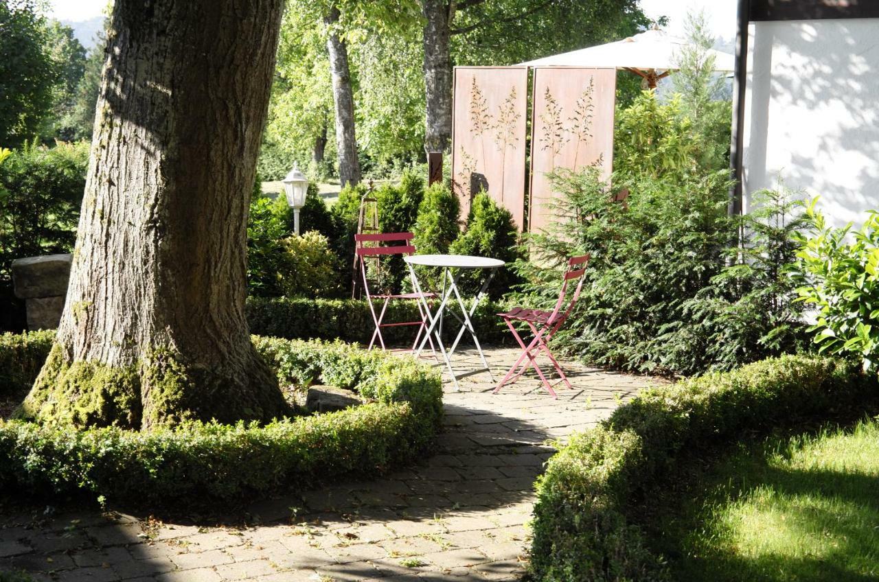Gasthof Waescherschloss Wäschenbeuren Eksteriør bilde